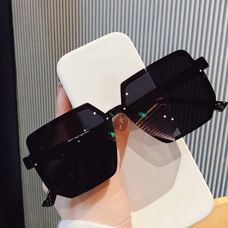 Vintage Fashion Brands - Big Frame Vintage Sunglasses Women Men