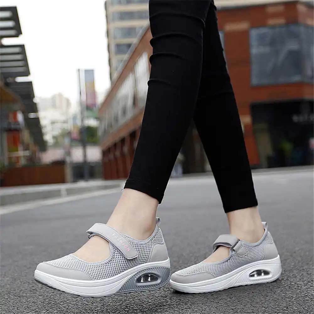 36-41 Demi-season Colored Snea - огляд і ціна Vintage Fashion Resale